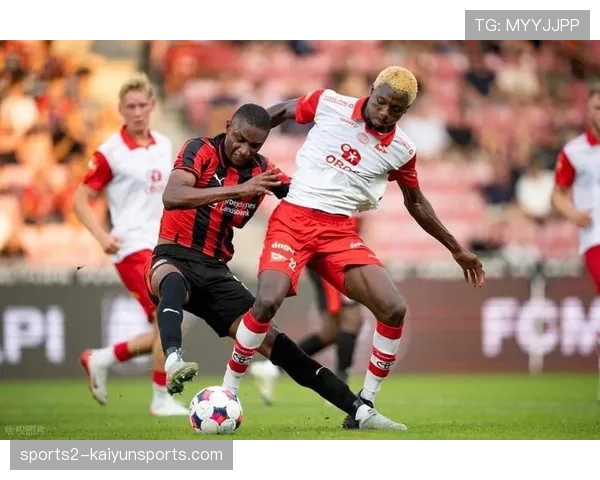 水晶宫采用3-4-2-1阵型取成效 防守时收缩为5-4-1